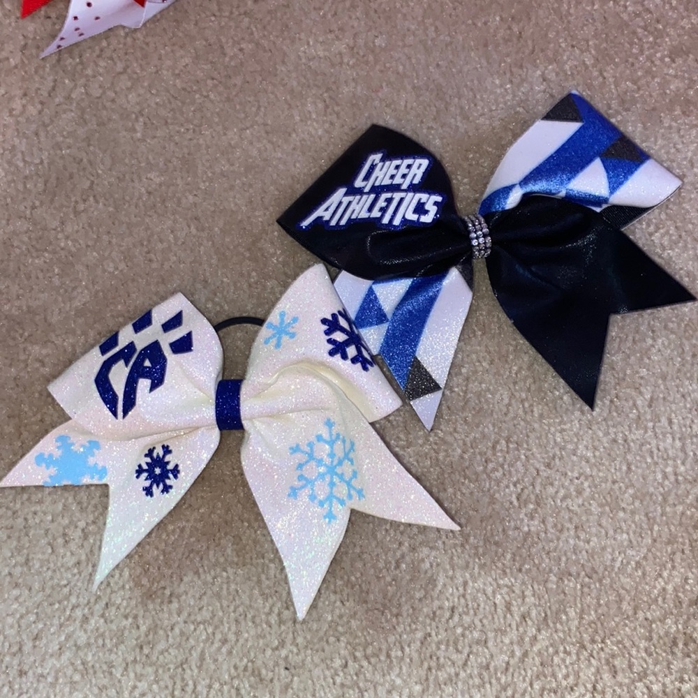 2 cheer athletics bows
